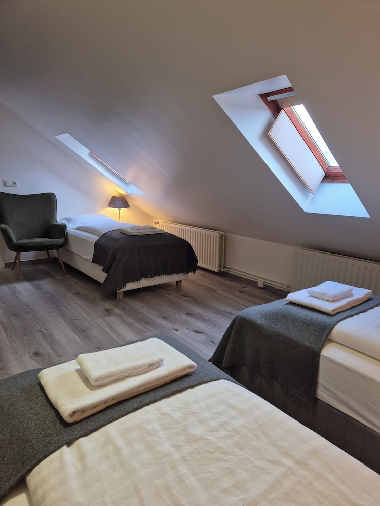 Standard Triple Room, Private Bathroom photo 1