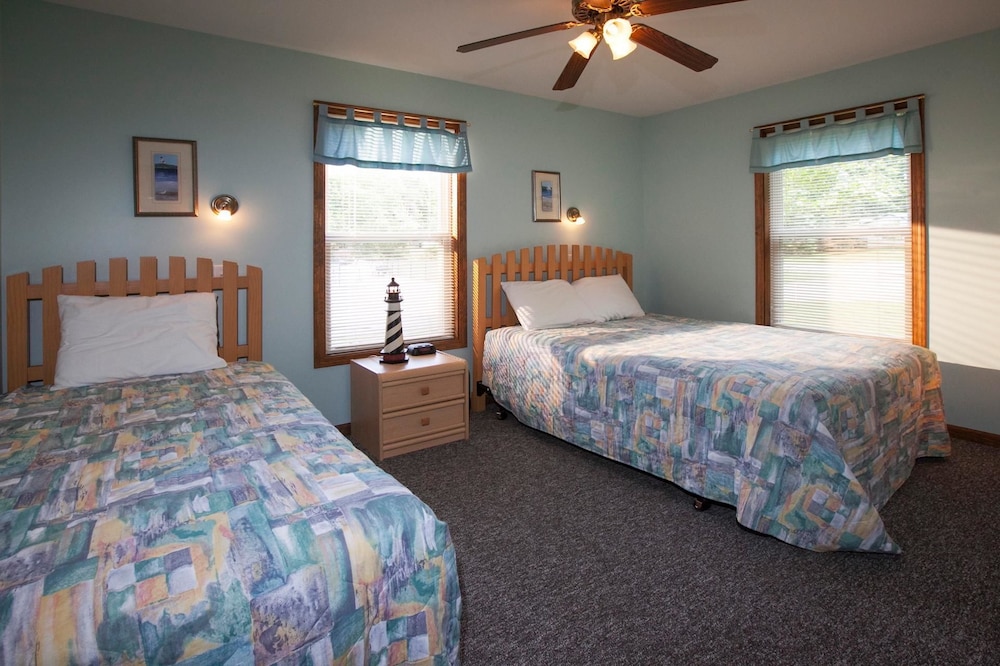 Cottage, 2 Bedrooms (#09) photo 1