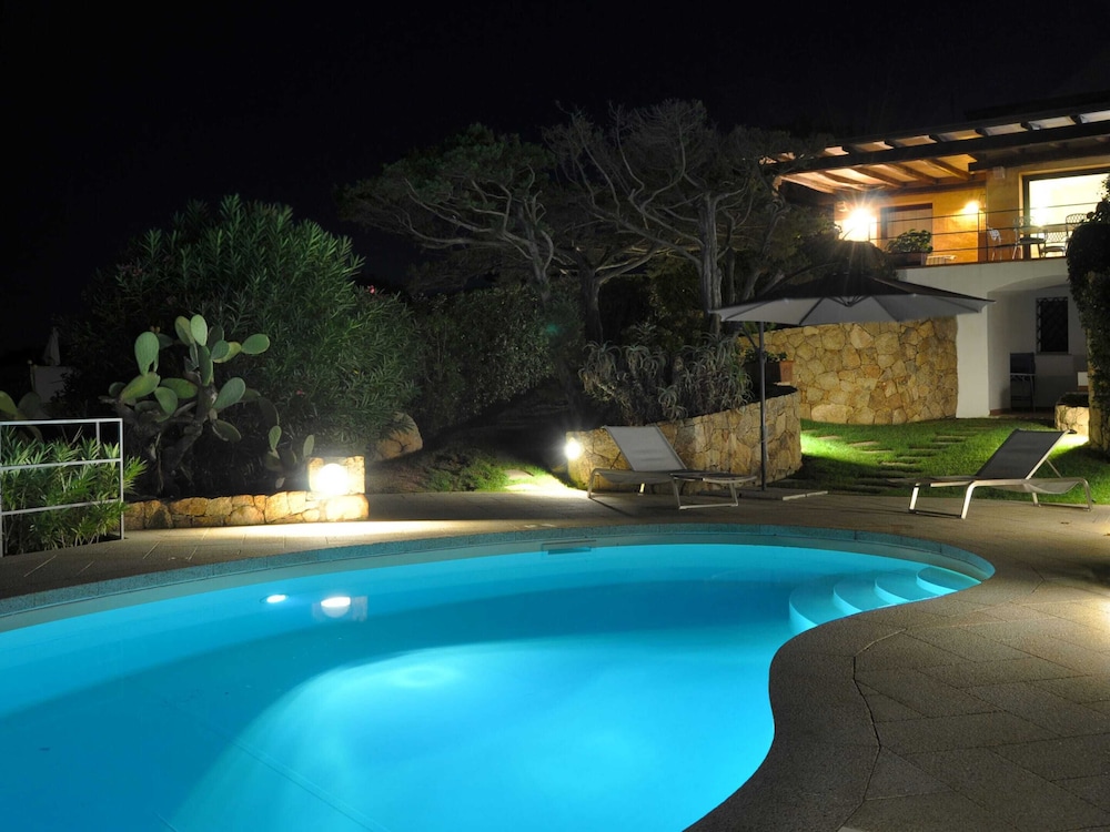 Villa photo 1