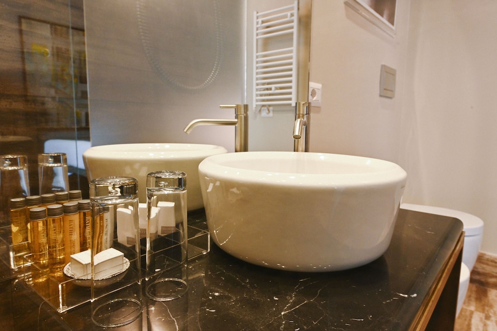 Superior Double Room Single Use photo 3