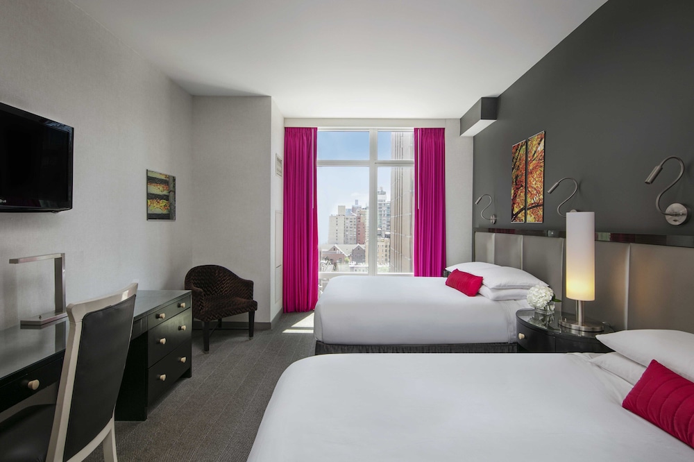 Superior Room, 2 Queen Beds photo 2