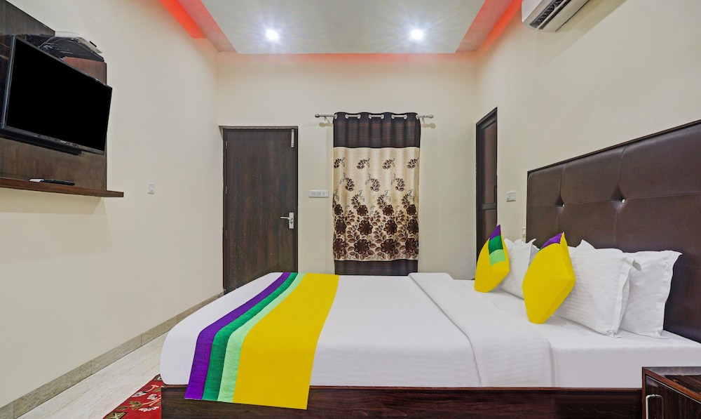 Deluxe Room - Photo 4