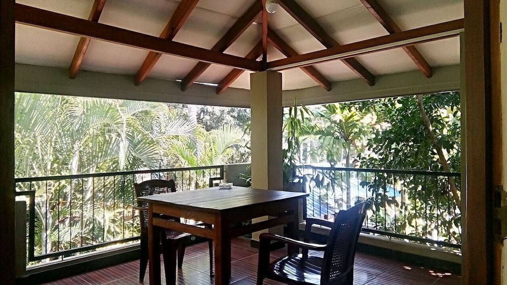 Deluxe Room, Multiple Bedrooms, Balcony, Garden View photo 3
