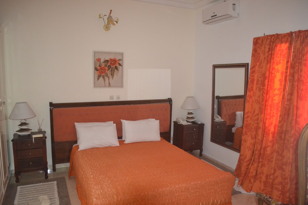 Classic Suite, 1 Bedroom, Non Smoking, City View photo 3