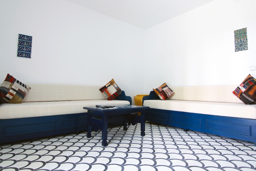 Suite - Photo 5
