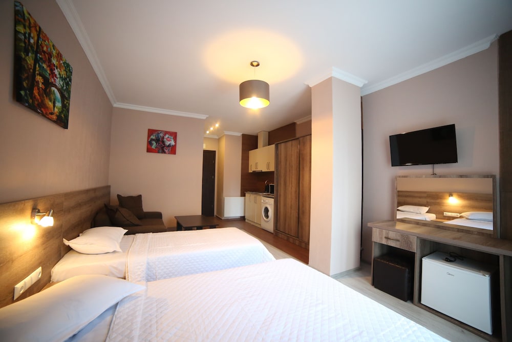 Family Triple Room, Multiple Beds, City View