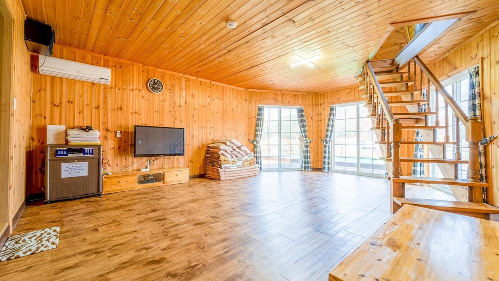 Basic Room, 1 Bedroom (Yellow(Single house)) - Photo 1