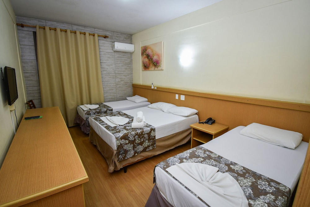 Standard Quadruple Room - Photo 1