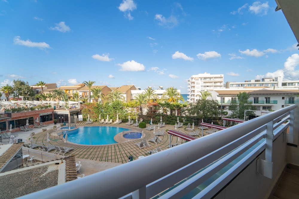 Double Room, Balcony, Pool View - Photo 1