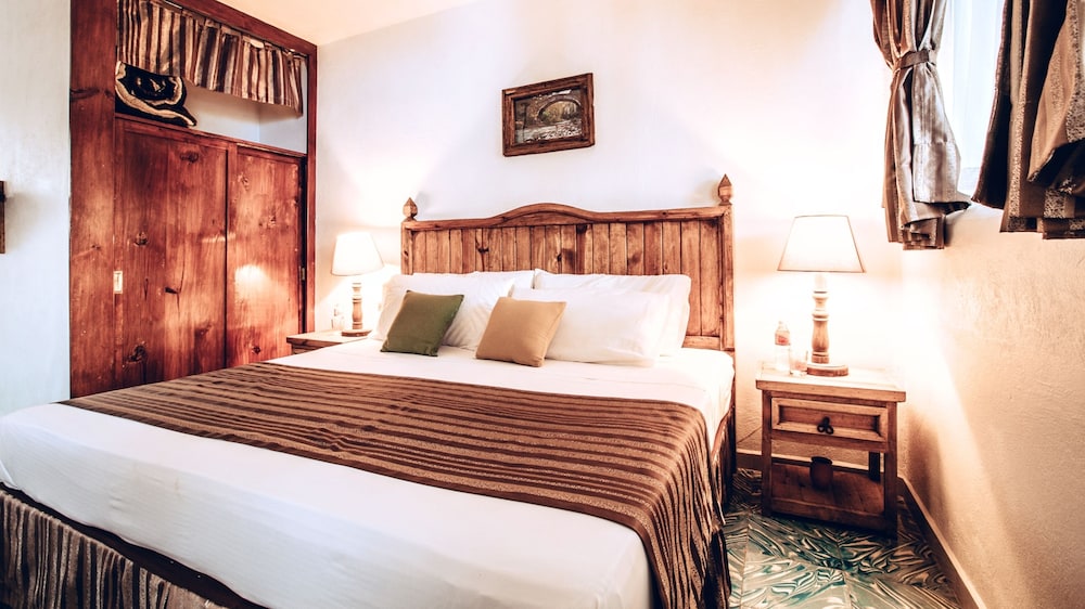 Comfort Room, Multiple Beds, Garden View photo 3