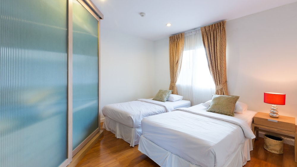 2 Bedroom Apartment with Sea View (Free WIFI in room) photo 2