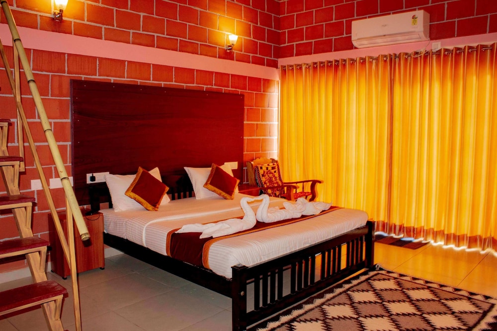 Deluxe Double Room, 1 King Bed photo 3
