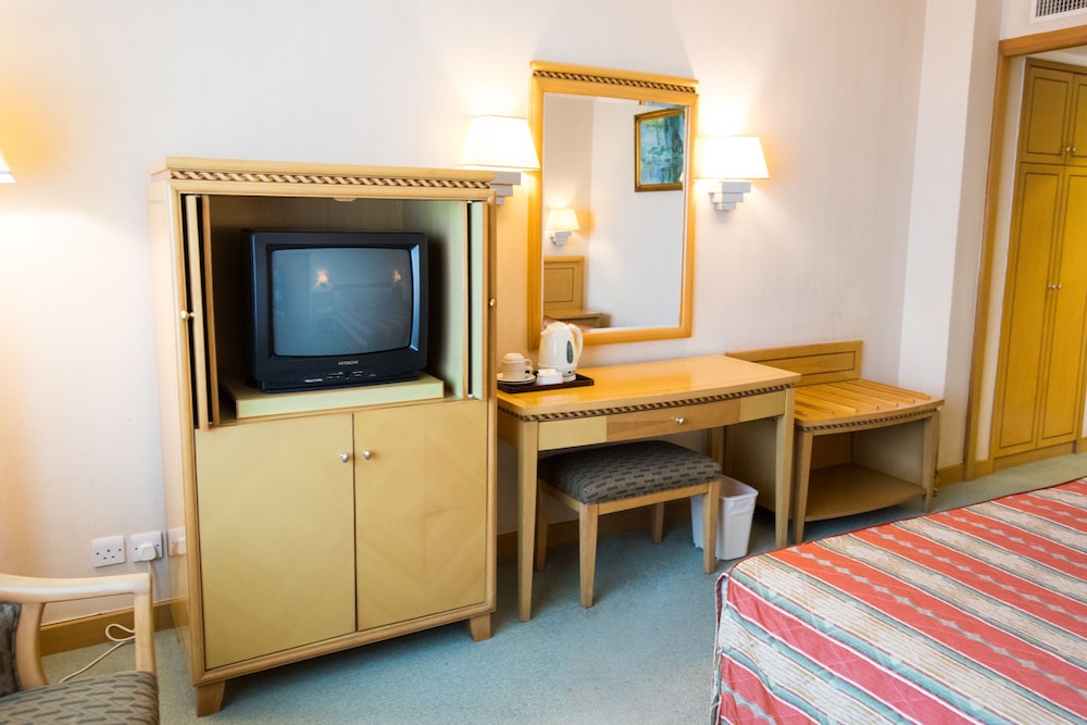 Standard Twin Room - Photo 6