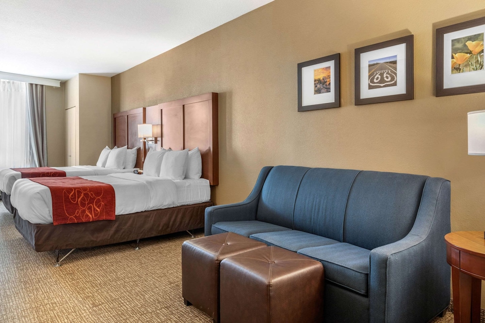 Suite, Multiple Beds, Accessible, Non Smoking (Upgrade) - Photo 3