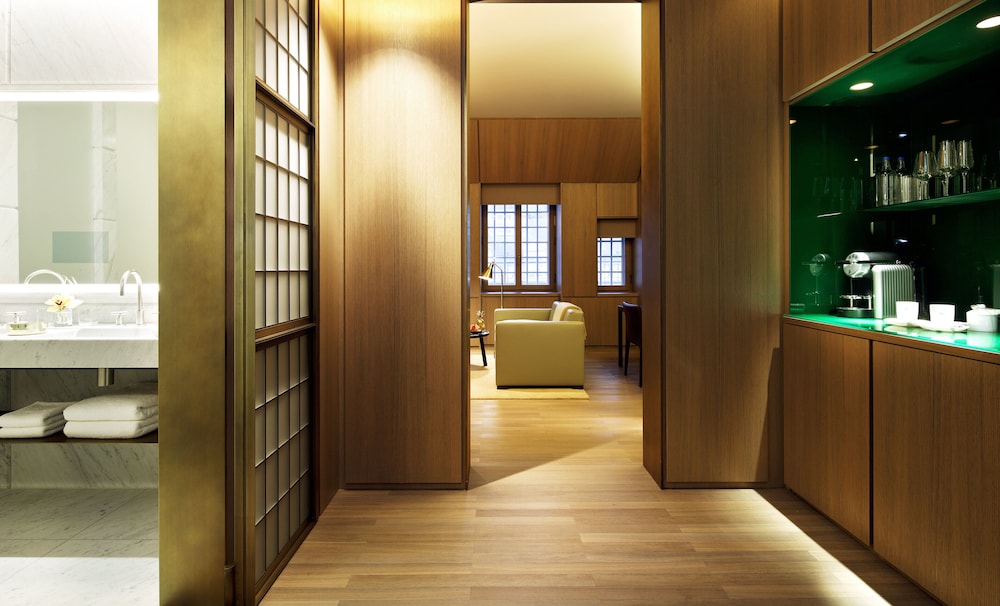 Junior Suite thumbnail 6