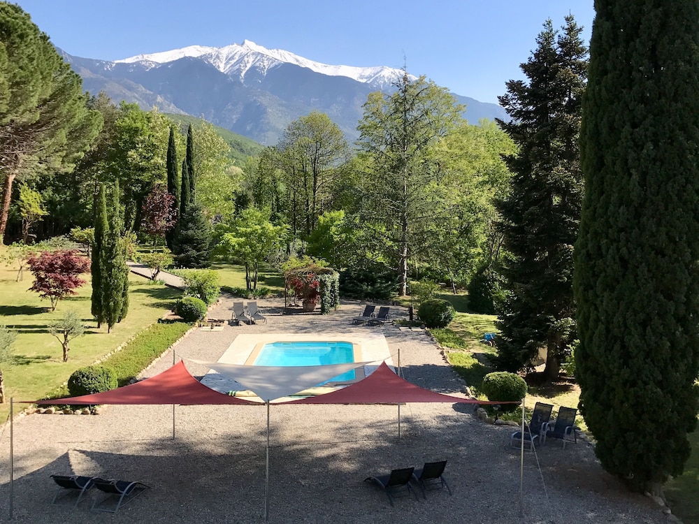 Double Room, Private Bathroom, Mountain View (02. Chambre Canigou) photo 2
