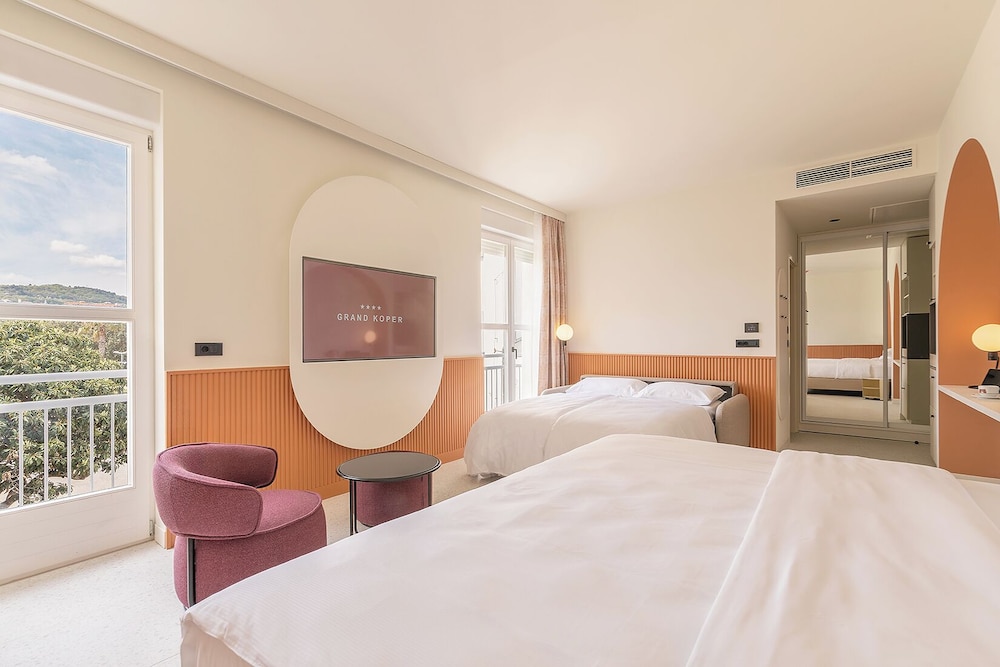Junior Room