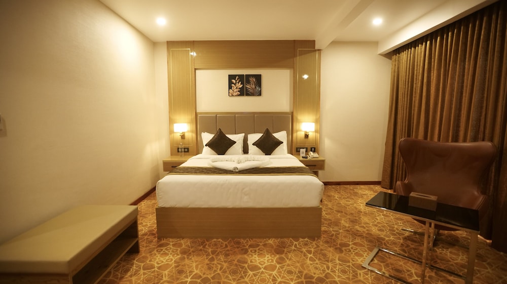 Executive Room - Photo 6