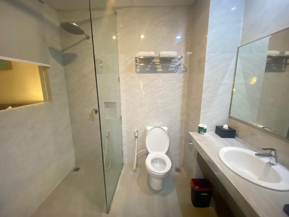 Superior Non Smoking Double or Twin Room (No Windows room) - Photo 7