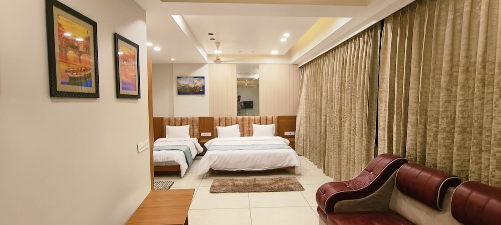 Deluxe Triple Room photo 1
