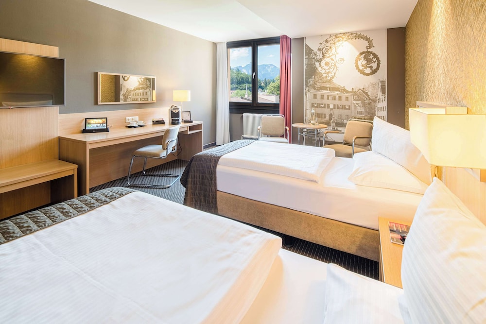 Standard Room, 2 Twin Beds (with Sofabed) photo 3