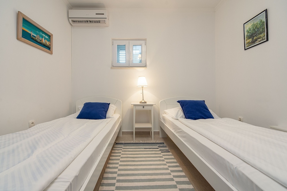 Villa, 4 Bedrooms, Private Pool, Sea View photo 3