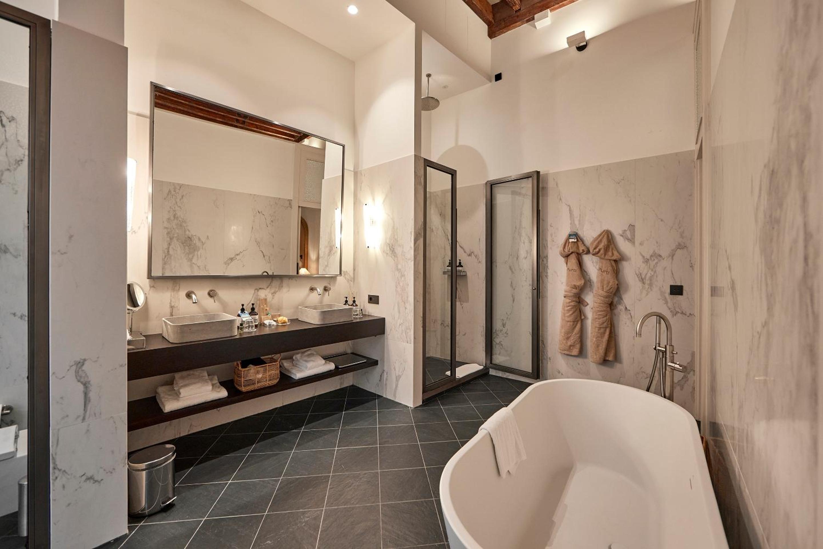 The Grand Essence-Suite Signature  - Photo 4