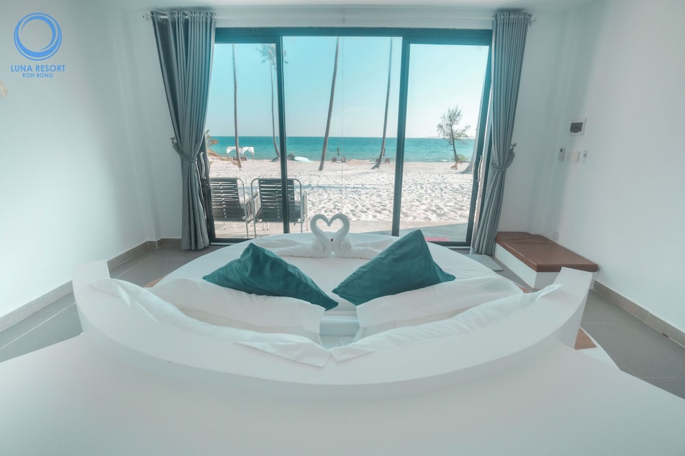 Bungalow, Sea View photo 2