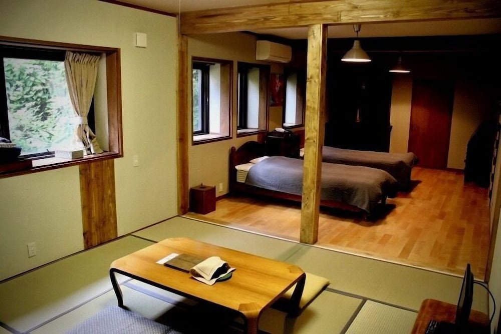 Family Twin Room photo 1