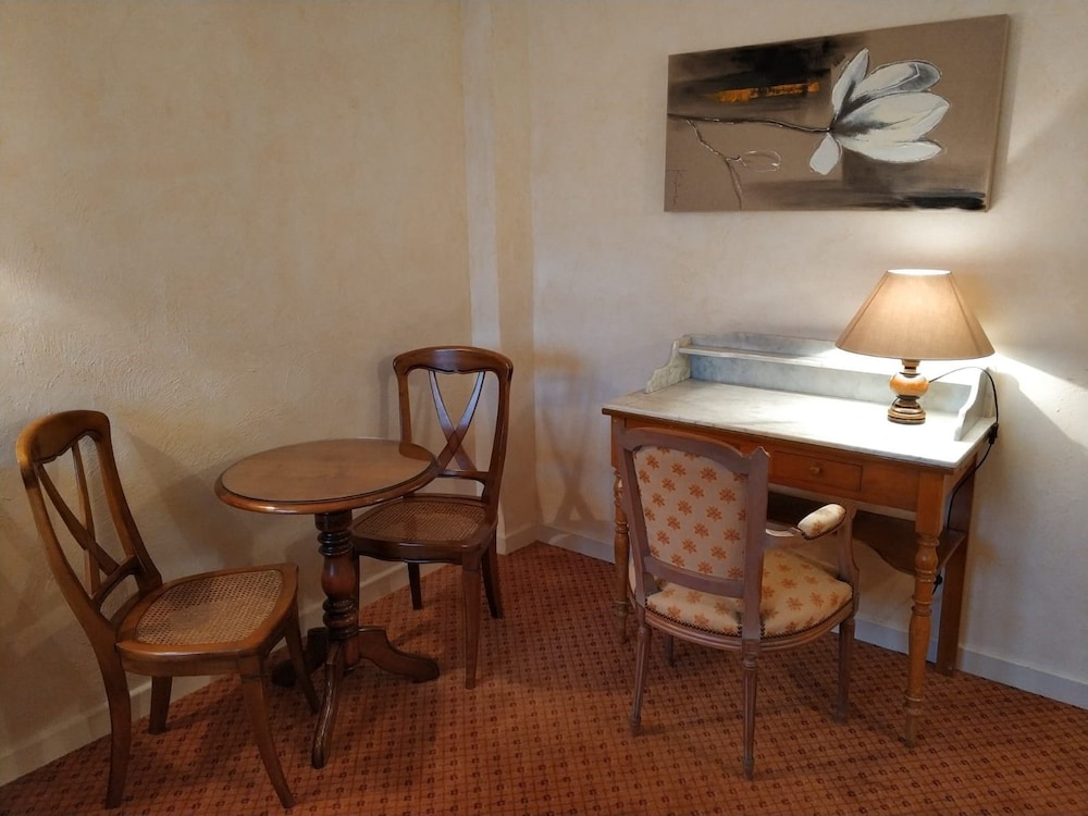Superior Triple Room, Private Bathroom photo 3