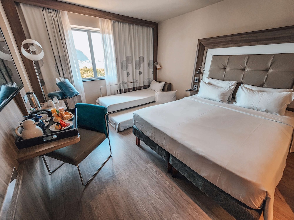 Superior Apartment, 1 Double Bed with Sofa bed, City View thumbnail 5