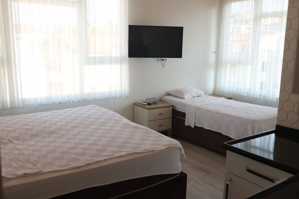 Economy Twin Room photo 1