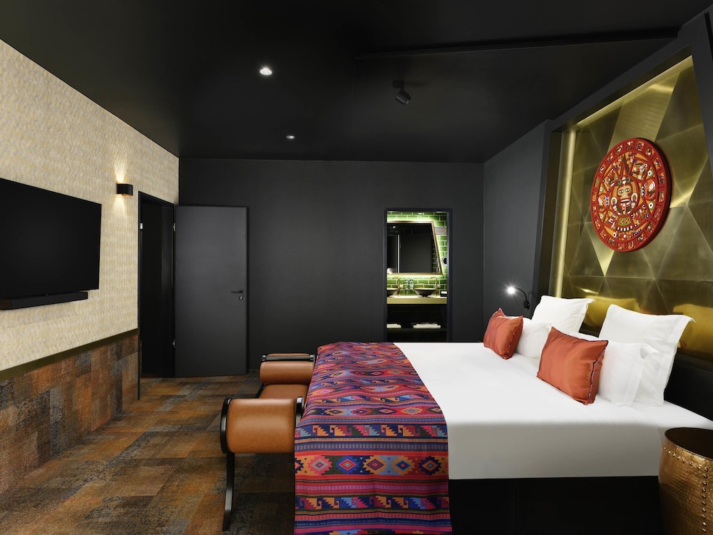 Suite, Multiple Beds (Maya) - Photo 2