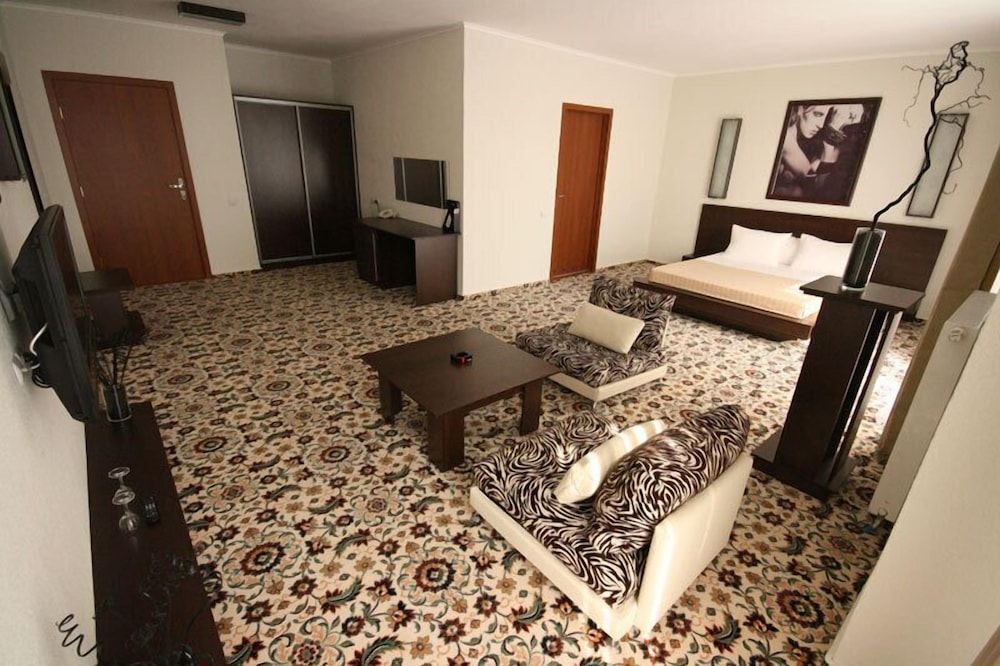 Double Room photo 3