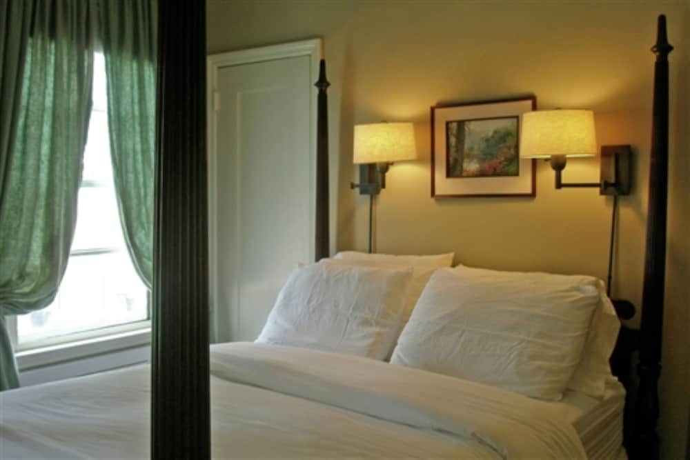 Maine Room photo 1