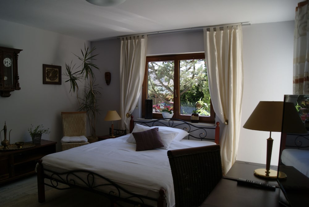 Apartment photo 1