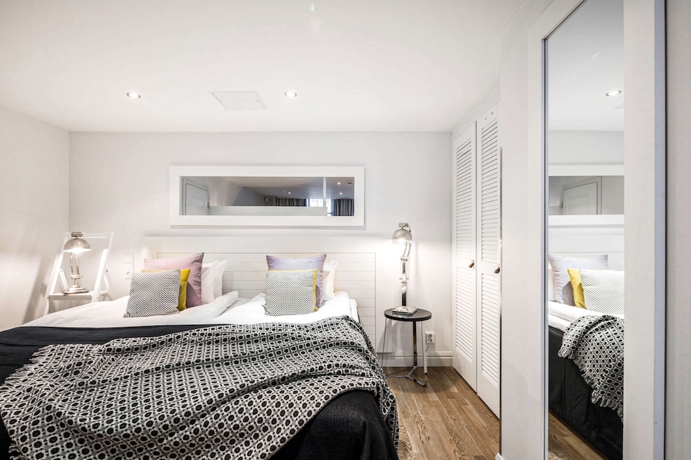 Luxury Room, 1 King Bed - Photo 3