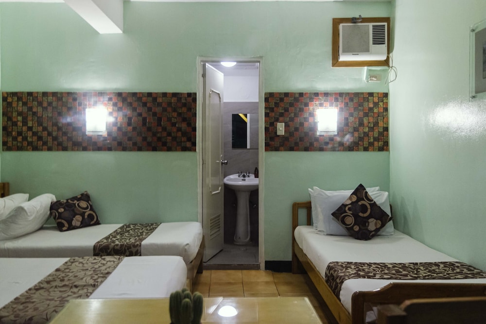 Family Triple Room, 3 Twin Beds photo 3