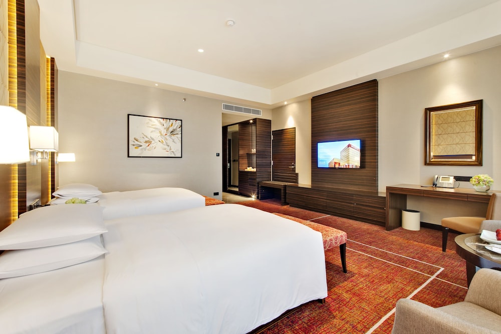 Room, 2 Twin Beds (Club Access) photo 3
