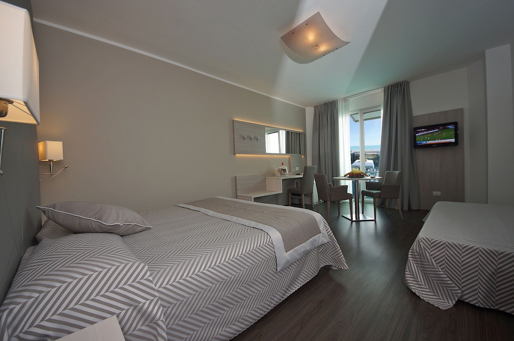 Executive Triple Room, Sea View (Comfort) photo 1