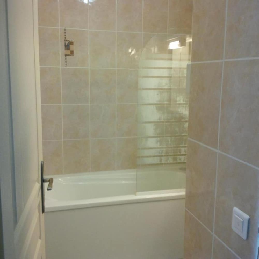 Single Room, Bathtub photo 3