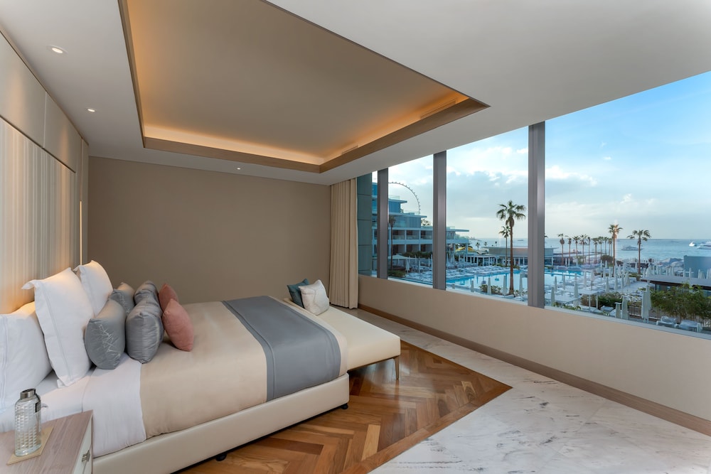 2 BED | Poolside Suite w/Pool photo 3