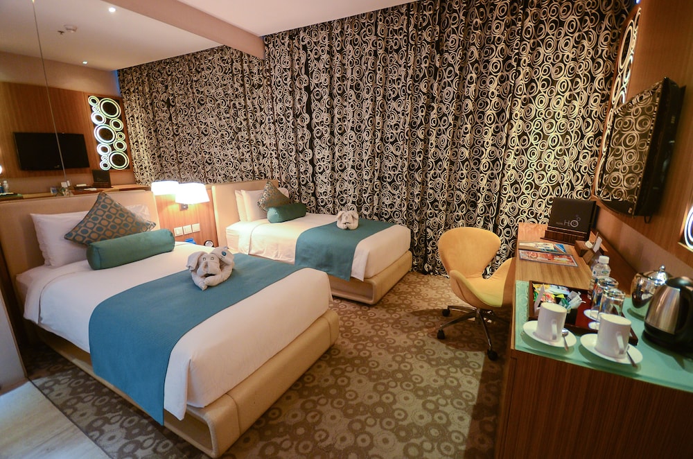 Standard Room, 2 Twin Beds, Park View - Photo 4