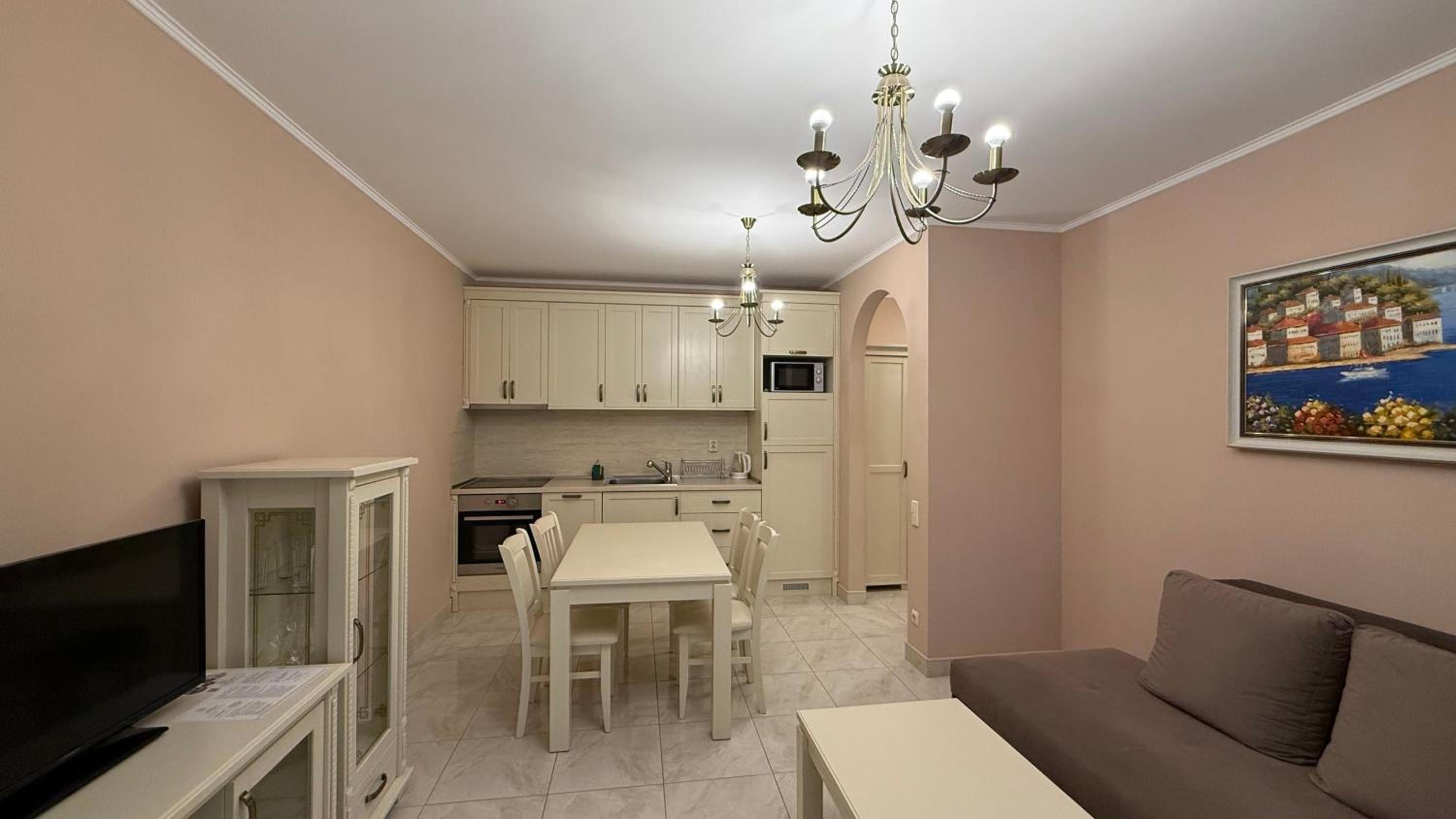 Apartment - Ground Floor photo 2
