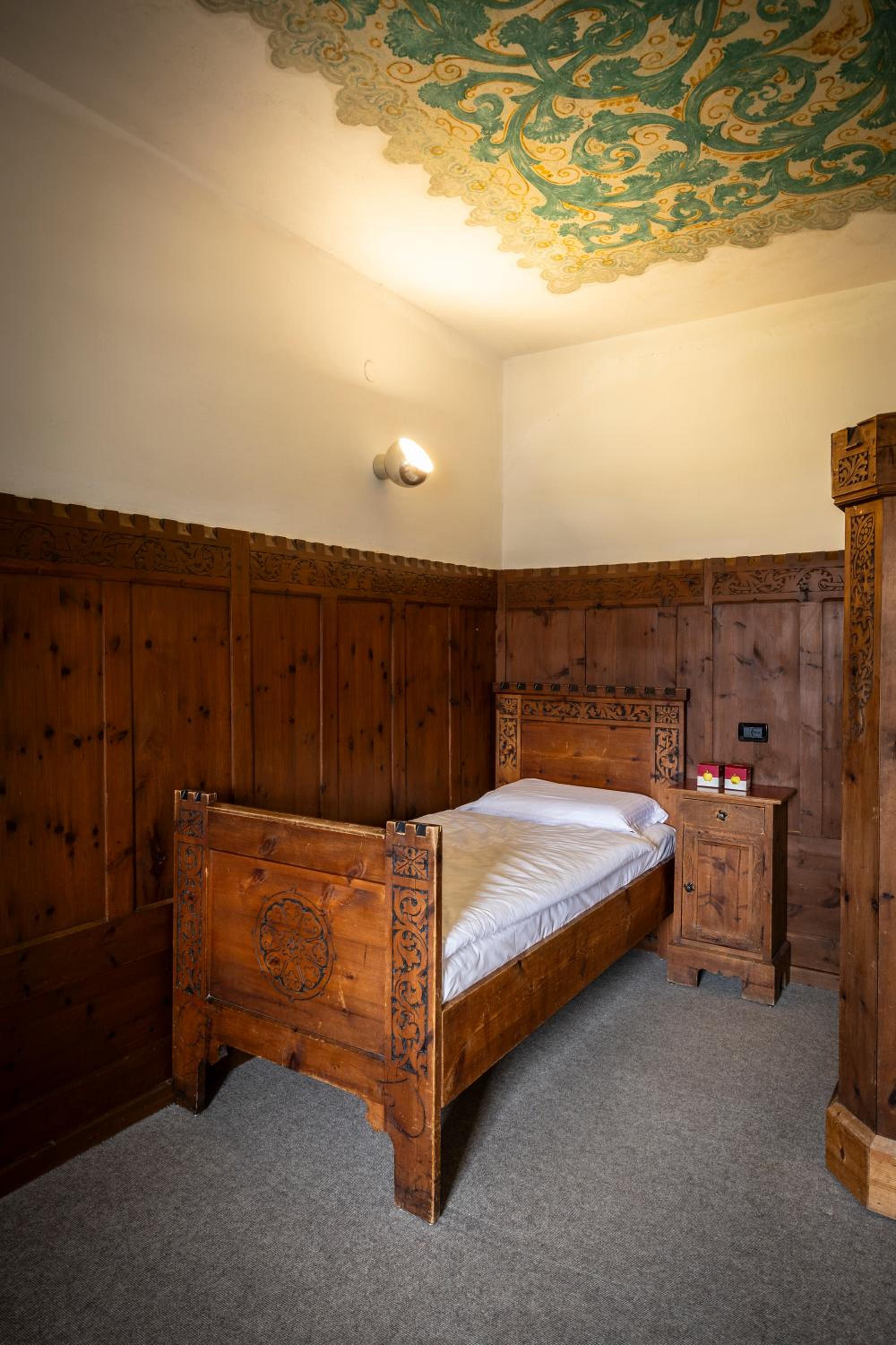 Triple Room with City View