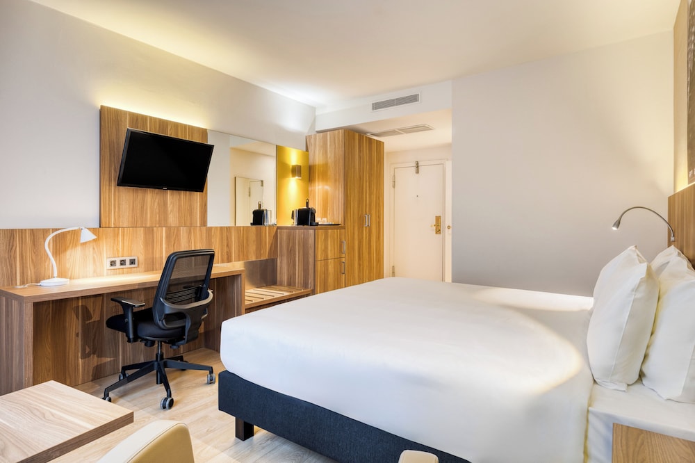 Standard Room, 1 Double Bed - Photo 2