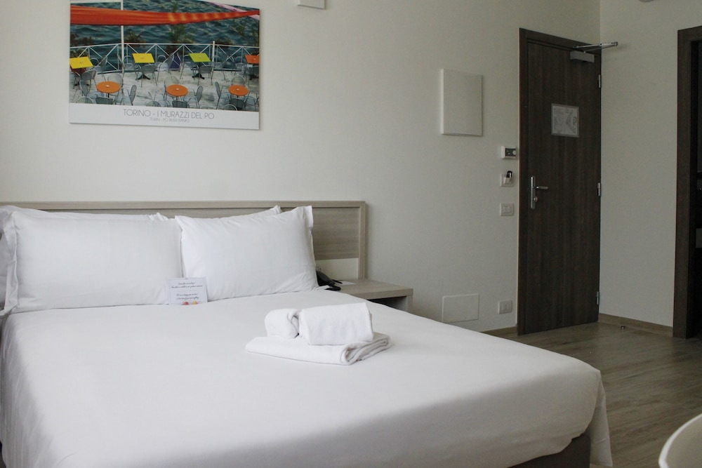 Economy Double Room - Photo 1
