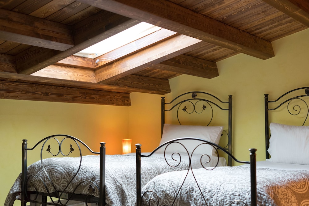 Honeymoon Double Room (Mimose) photo 1