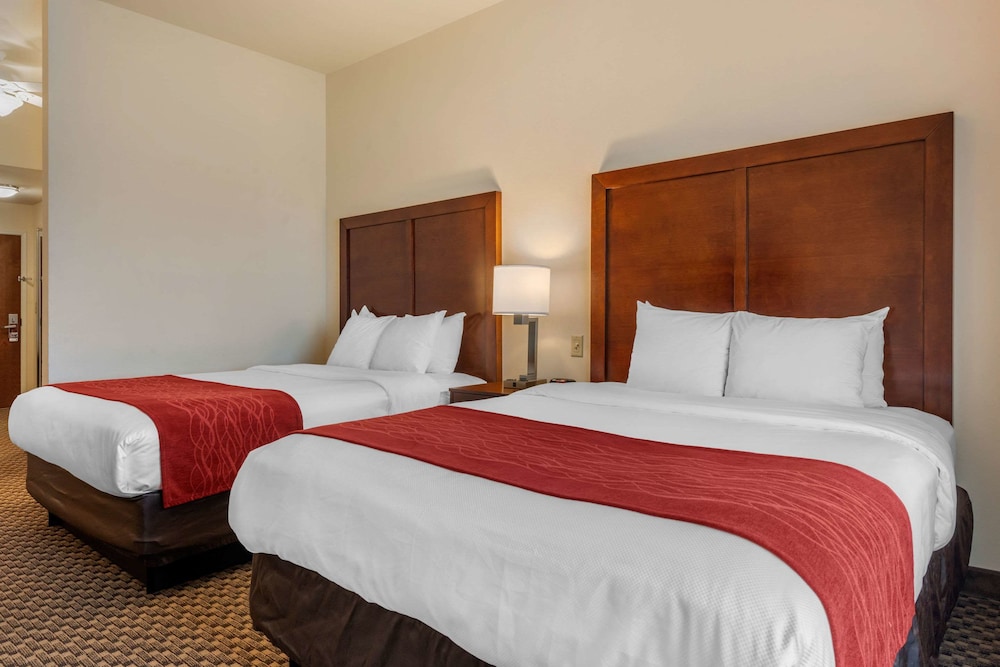 Suite, 2 Queen Beds, Non Smoking - Photo 4