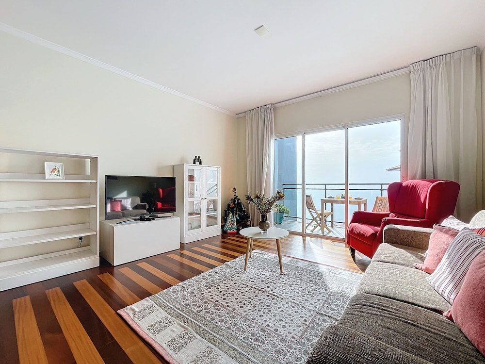 Apartment photo 3